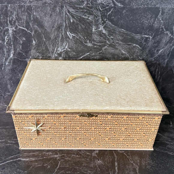Vintage Sewing Box Full of Vintage Sewing Supplies - Picture 2 of 15